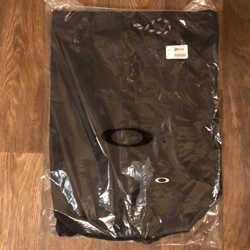 Oakley Holbrook 23L Cinch Pack